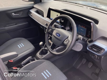 2026 Ford Transit Courier - thumbnail 11