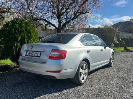2015 Skoda Octavia - thumbnail 4