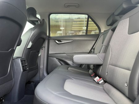 2025 Kia Niro - thumbnail 4