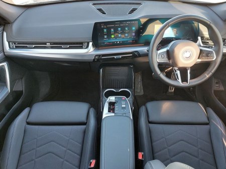 2024 BMW iX1 - thumbnail 4