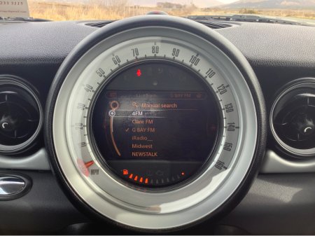 2011 MINI Hatch - thumbnail 5