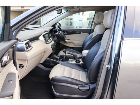 2016 Kia Sorento - thumbnail 14