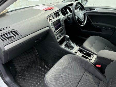 2015 Volkswagen Golf - thumbnail 9