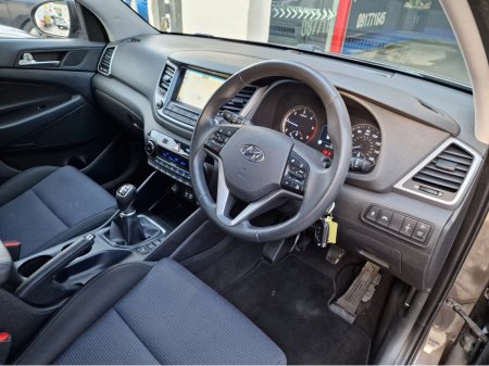 2015 Hyundai Tucson 2.0 CRDI SE NAV-LOW MILEAGE-NEW NCT €12,450 thumbnail