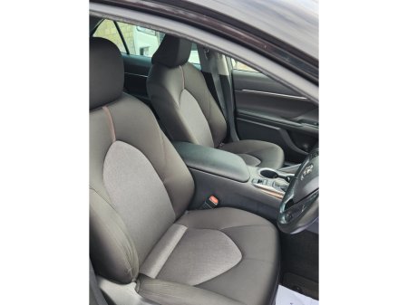 2019 Toyota Camry 2.5 Camry Hybrid €21,950 thumbnail