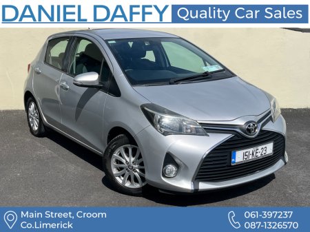 2015 Toyota Yaris - photo 2