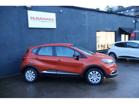 2017 Renault Captur LIFE Low Mileage New Timing Belt Exceptional Condition! €10,995 thumbnail
