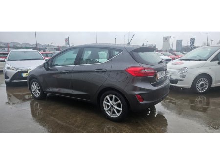 2018 Ford Fiesta ZETEC 1.1 petrol 84bhp 5dr new model €9,950 thumbnail