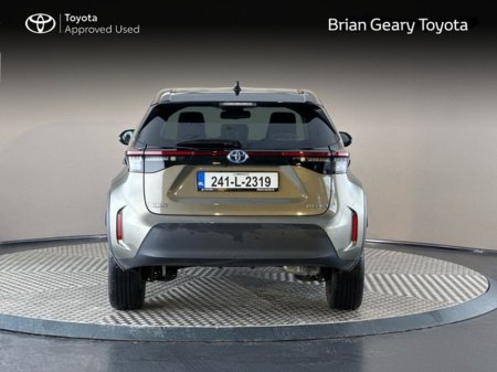 2024 Toyota Yaris Cross Hybrid SOL *Top Spec* €31,950 thumbnail