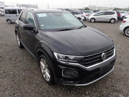 2020 Volkswagen T-Roc TDI Sport Leather Package €23,950 thumbnail