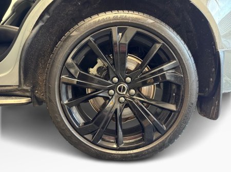 2025 Volvo XC60 - thumbnail 5