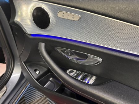 2019 Mercedes-Benz E Class - thumbnail 9