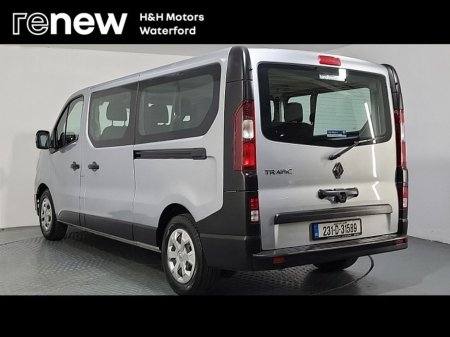 2023 Renault Trafic Passenger 