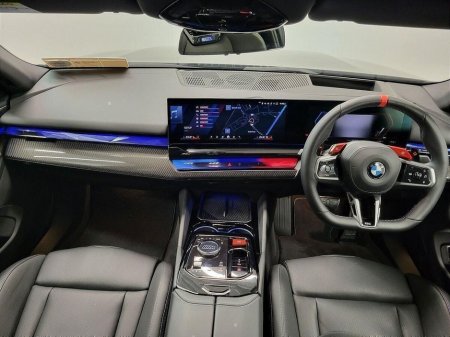 2025 BMW M5 - photo 4