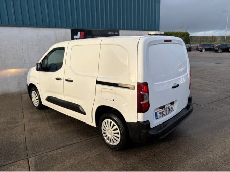 2020 Citroen Berlingo K9 LX 1.5 BLUEHDI 75 650KG M 3 €10,950 thumbnail