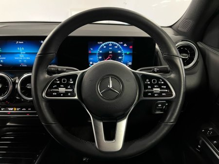 2023 Mercedes-Benz GLB - thumbnail 17
