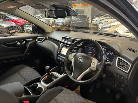 2017 Nissan Qashqai - thumbnail 8