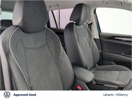 2025 Volkswagen Tiguan 3 ELEGANCE 1.5TSI 204HP DSG PHEV €54,950 thumbnail