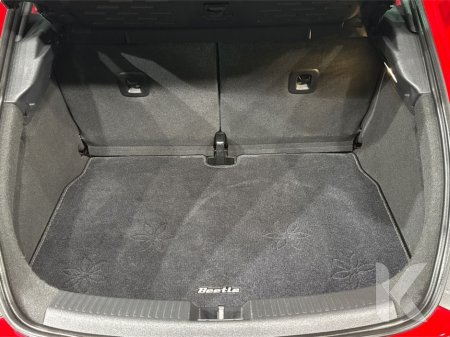 2019 Volkswagen Beetle - thumbnail 11