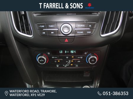 2018 Ford Focus - thumbnail 19