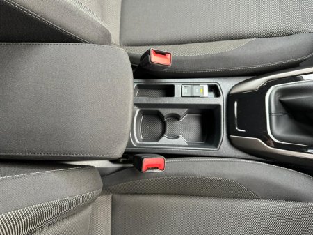 2018 Volkswagen T-Roc 1.0 TSI DESIGN 115HP LOW KM €17,995 thumbnail