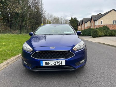 2016 Ford Focus - thumbnail 10