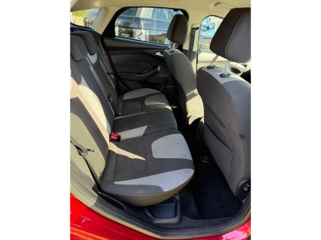 2014 Ford Focus 1.0 ECOBOOST ZETEC 125PS 5DR €5,450 thumbnail