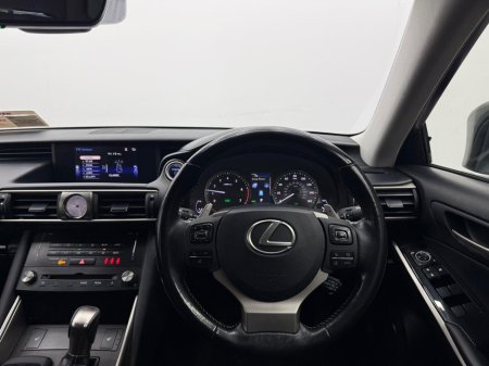 2017 Lexus IS 300 h 300h Executive €18,950 thumbnail