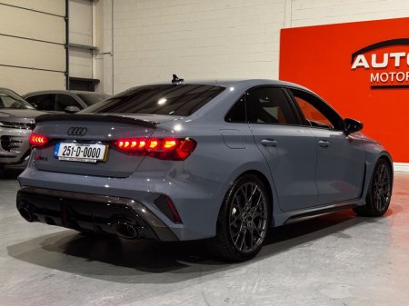 2025 Audi A3 RS 3 TFSI QUATTRO CARBON BLACK thumbnail