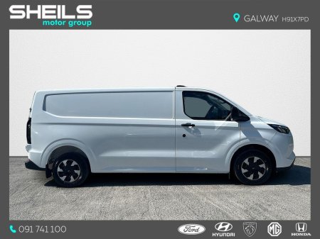 2025 Ford Transit Custom - thumbnail 10