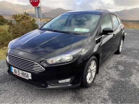2016 Ford Focus - thumbnail 22