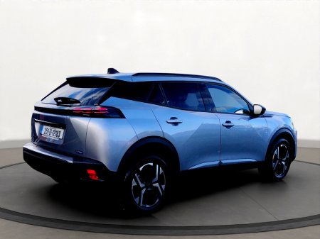 2025 Peugeot 2008 - thumbnail 3