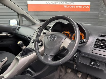 2007 Toyota Auris - thumbnail 7