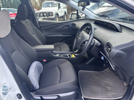 2021 Toyota Prius 1.8 Hybrid Luxury €19,950 thumbnail