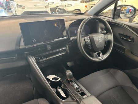 2024 Toyota C-HR - thumbnail 8