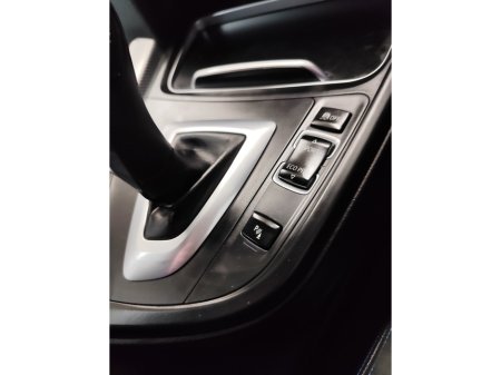 2018 BMW 3 Series - thumbnail 22