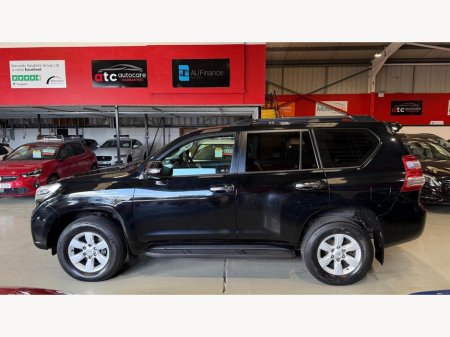 2016 Toyota Landcruiser - photo 5