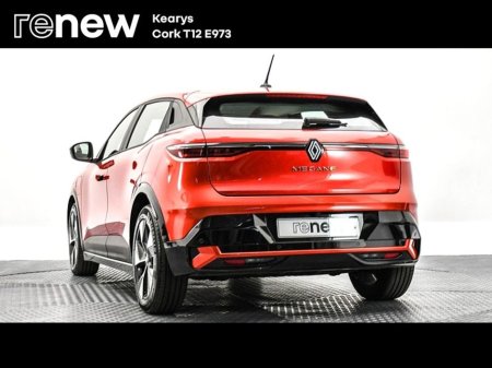 2023 Renault Megane E-Tech - view 3