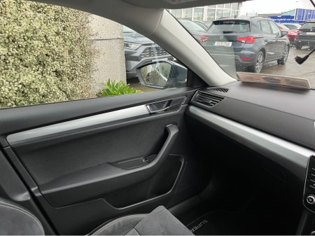 2020 Skoda Superb - thumbnail 16