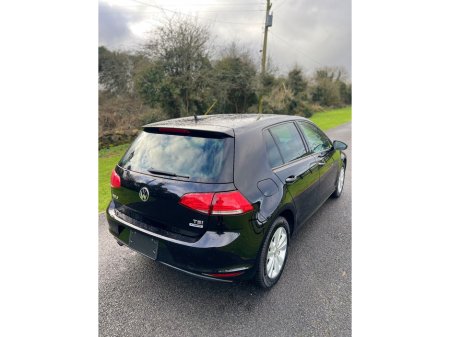 2016 Volkswagen Golf Mk7 €13,950 thumbnail