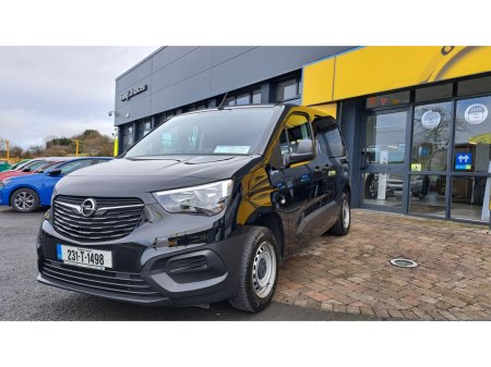 2023 Opel Combo KOMF L1H1-1.5 100PS D 3DR €16,500