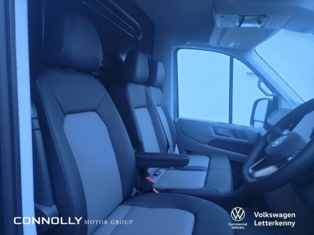 2026 Volkswagen Crafter CR35 Panel van Highline MWB 177HP 2.0 TDI 8sp Automatic FWD €48,740 thumbnail