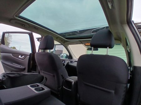 2017 Nissan Qashqai - thumbnail 17