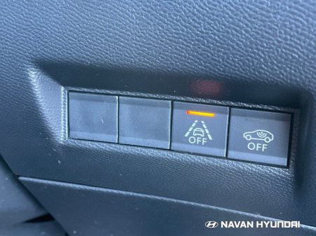 2023 Peugeot 208 Electric 136bhp (50 kWh) GT €19,950 thumbnail