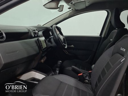 2023 Dacia Duster 1.0 TCe 90 Journey €20,900 thumbnail