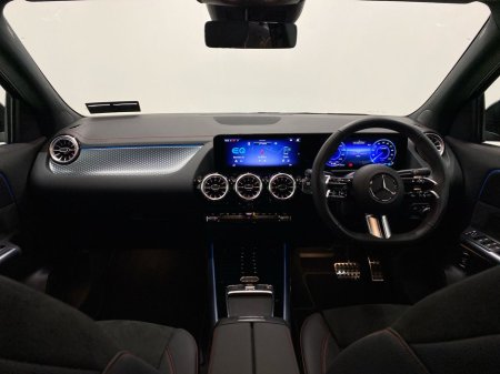 2025 Mercedes-Benz EQA - thumbnail 2