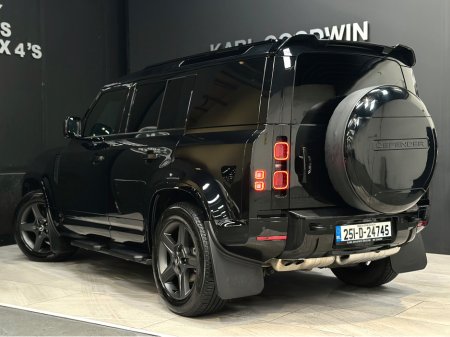 2025 Land Rover Defender - thumbnail 8