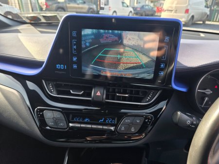 2018 Toyota C-HR - thumbnail 11