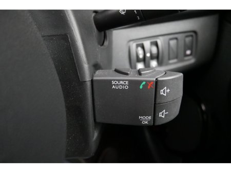 2019 Renault Clio - thumbnail 21