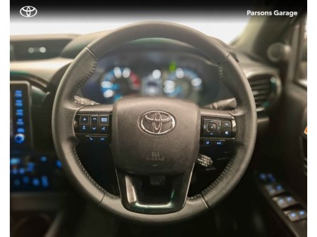 2023 Toyota Hilux HILUX 2.8 INVINCIBLE AUTO thumbnail